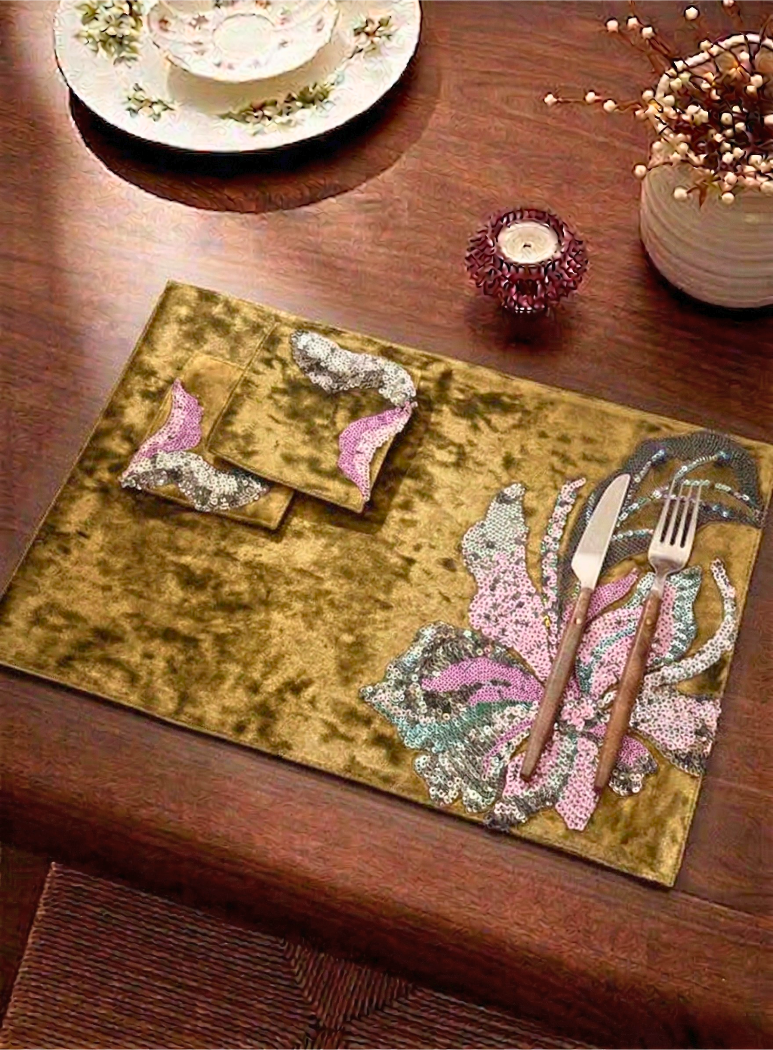 Gilded Orchid Sequin Table Mat (Pack of 6) – Table Mat by Grandeur