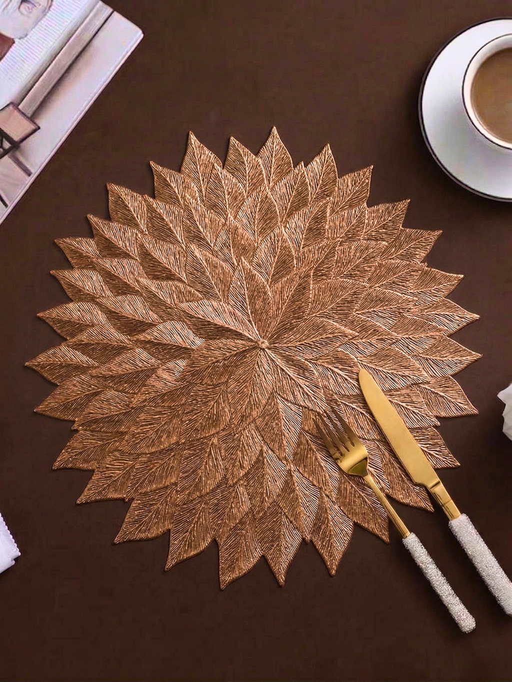 Golden Foliage Sculptural Table Mat (Pack of 6) – Table Mat by Grandeur