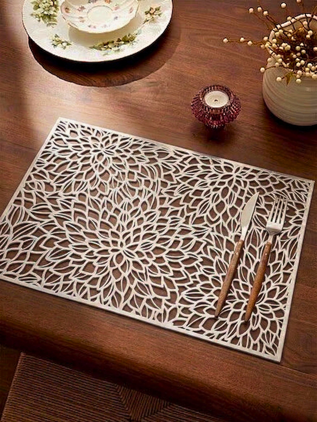 Filigree Dahlia Table Mat (Pack of 6) – Table Mat by Grandeur