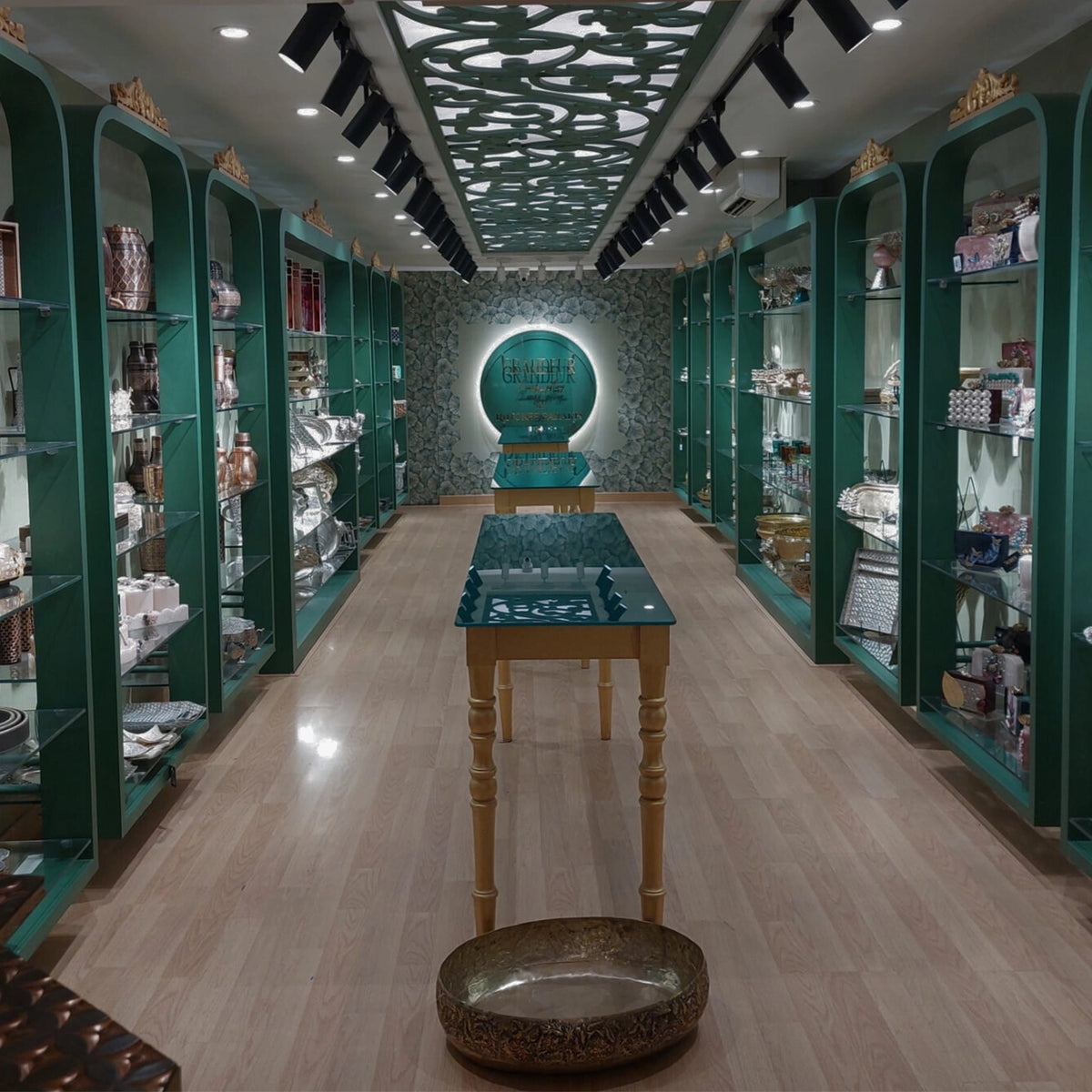 About Grandeur by Rinckee Parakh