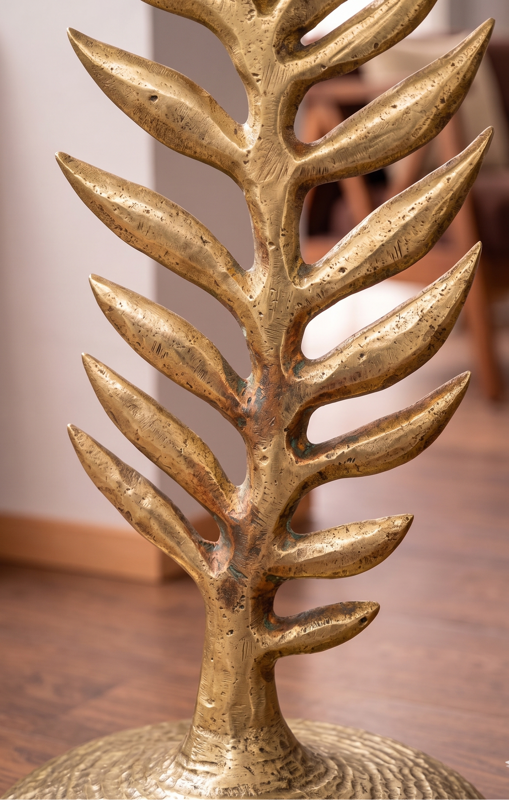 Botanical Leaf Coffee Stool – Accent Stool by Grandeur