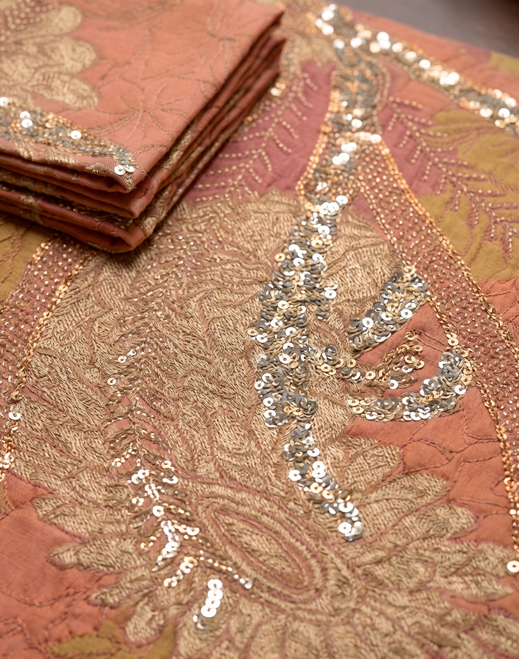Vintage Paisley Sequin Table Mat (Pack of 6) – Table Mat by Grandeur