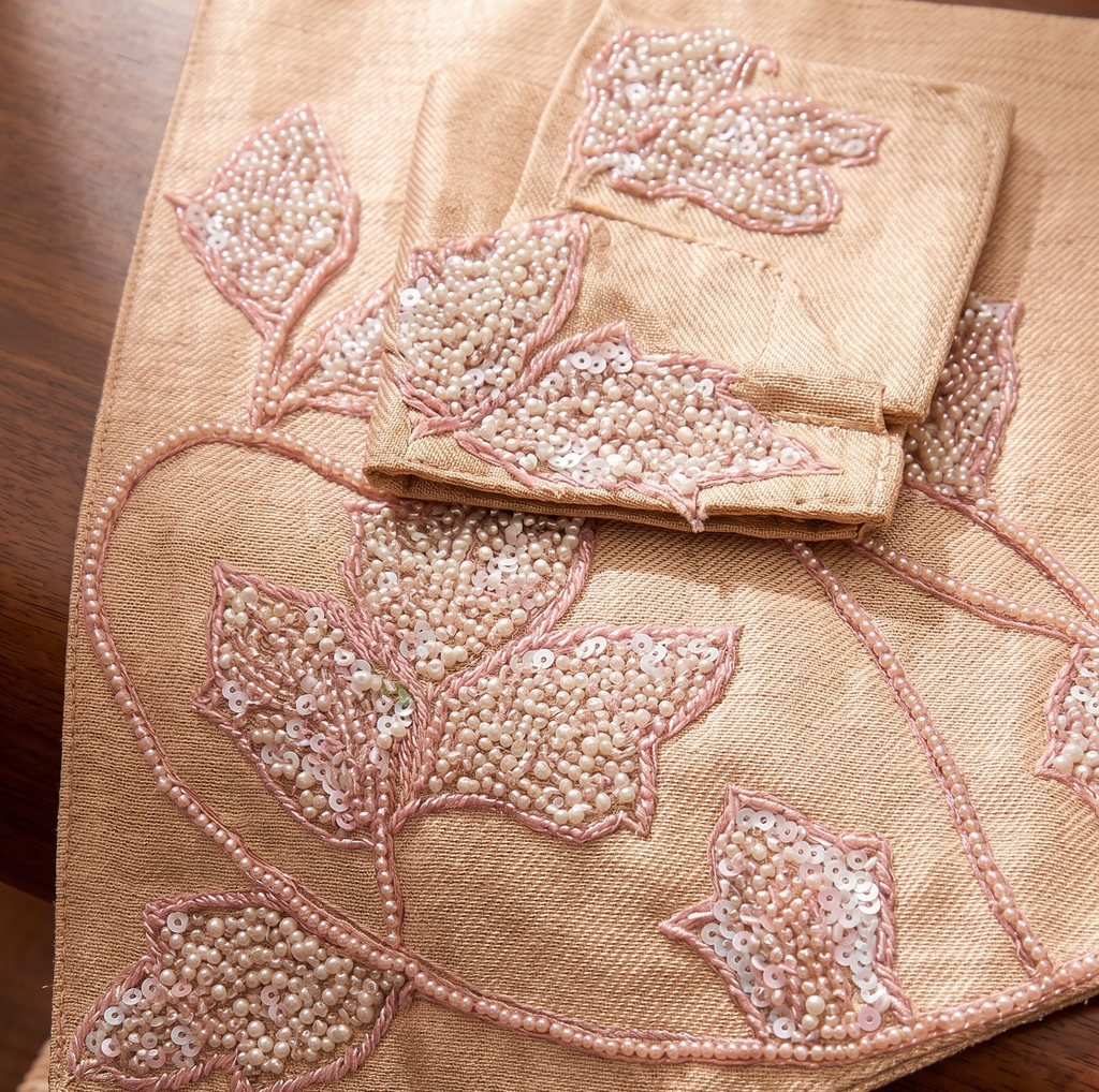 Champagne Silk Beaded Table Mat (Pack of 6) – Table Mat by Grandeur