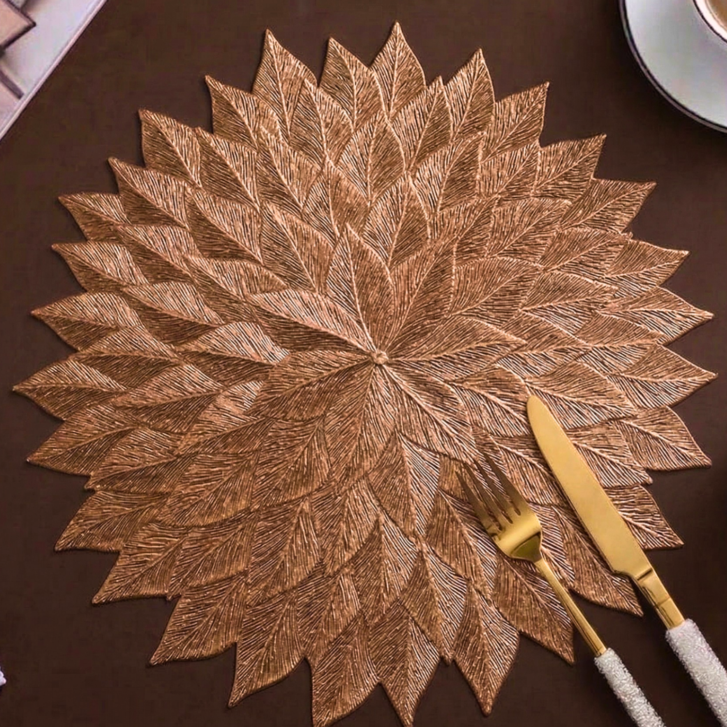 Golden Foliage Sculptural Table Mat (Pack of 6) – Table Mat by Grandeur